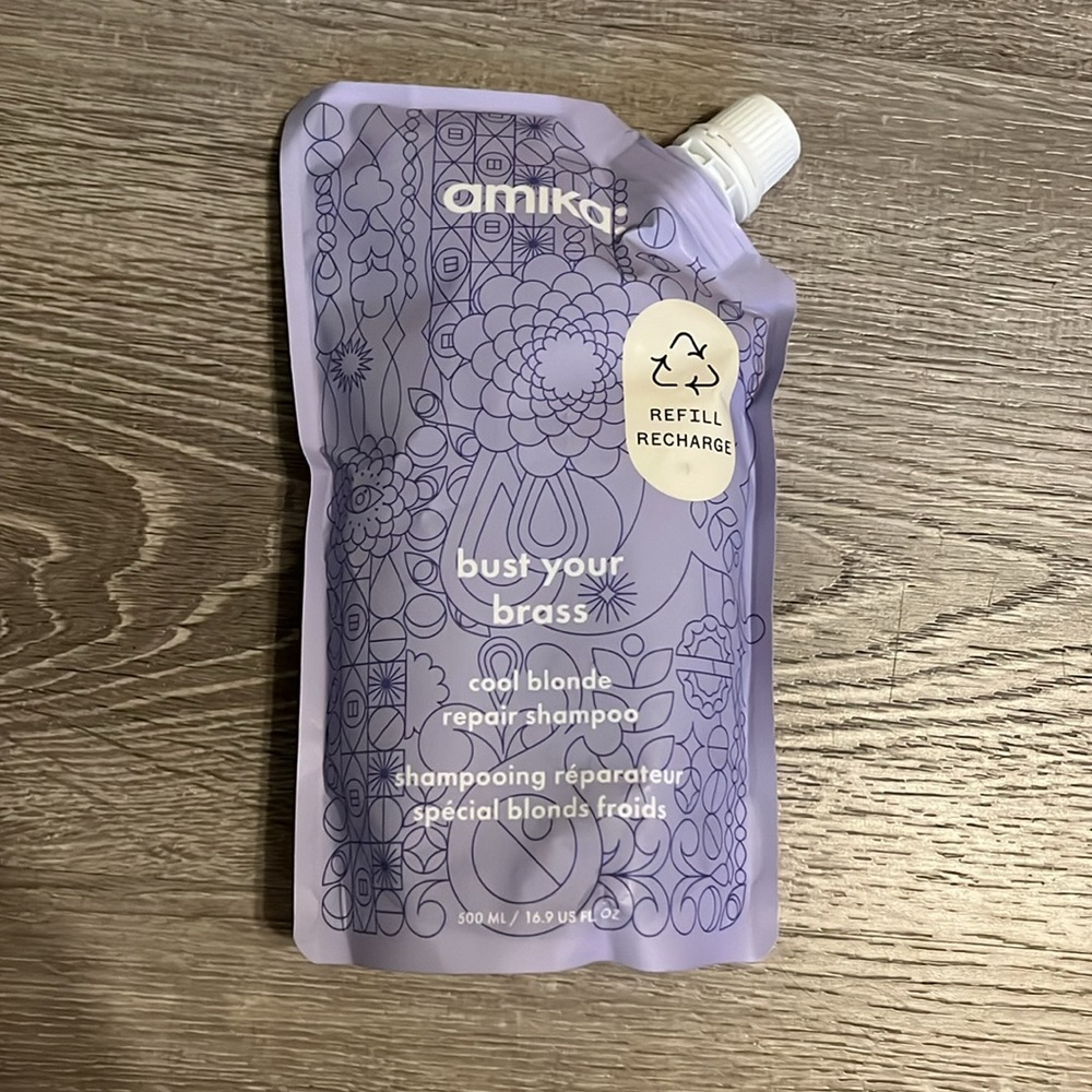 SHAMPOO Amika Bust your brass cool blonde repair